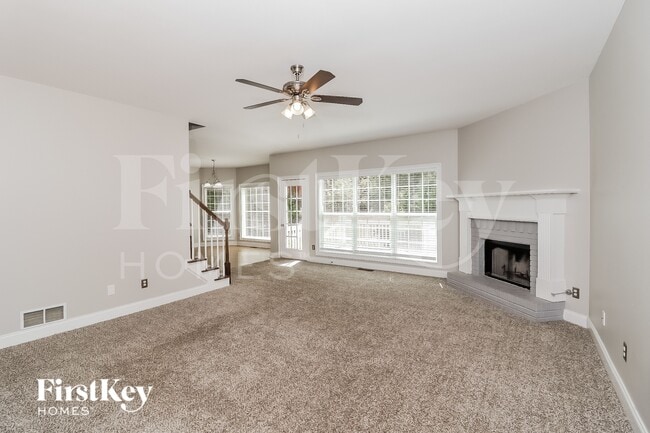 Photo - 461 Bentonville Ln