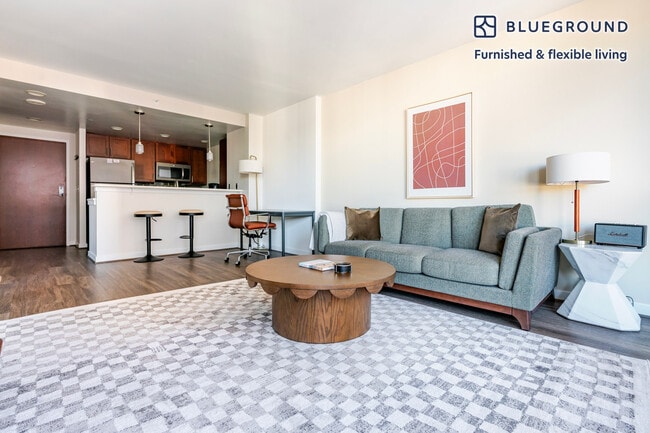 Photo - 3444 Fairfax Dr Unit FL11-ID1241