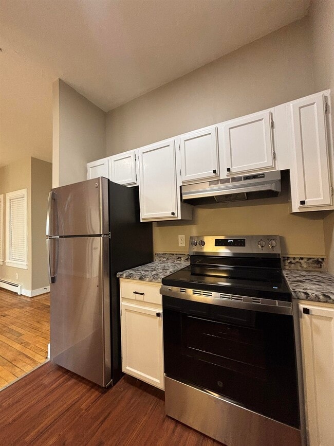 Photo - 408 Central St Unit 6