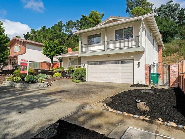 Photo - 7684 Surrey Ln