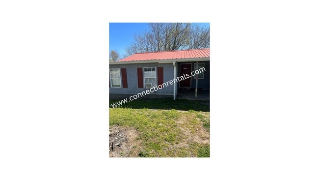 Building Photo - 2 Bed  1 Bath Duplex