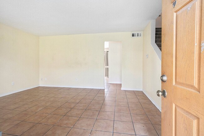 Photo - 4844 Milwee St