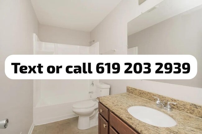 Building Photo - 3508 Maple Ln