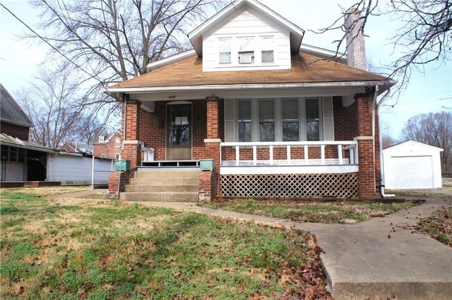 Building Photo - 117 S 11th St Unit B