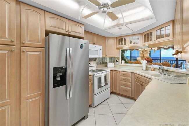 Photo - 8800 S Ocean Dr Unidad 609 Rental