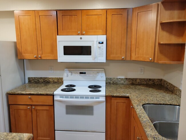 Photo - 14120 NE 7th Pl Unit 3