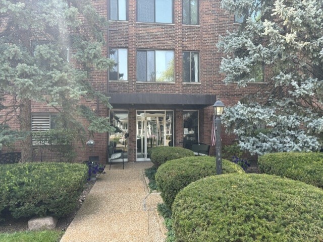 Building Photo - 110 S Dunton Ave Unit 3I