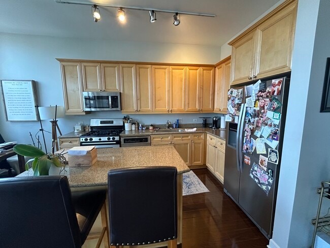 Photo - 15 S Throop St Unit 506