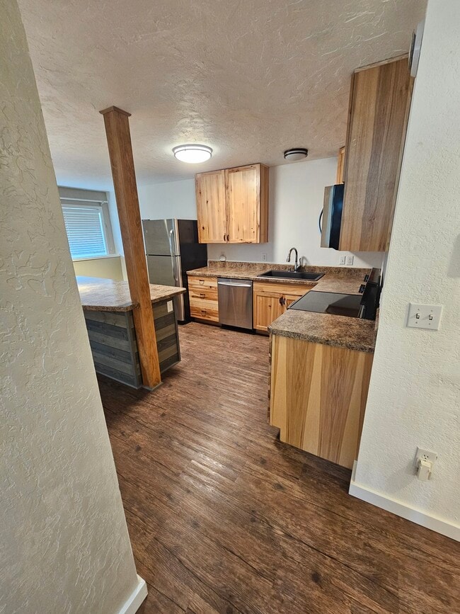 Building Photo - 800 W 56th Ave Unit 3 Rental