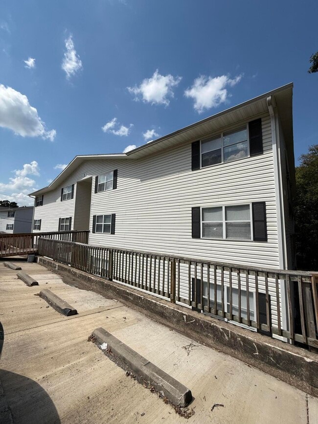 Building Photo - 428 Kays Ln Unit 1d