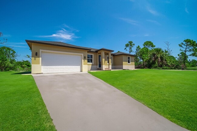 Photo - 15261 Brainbridge Cir