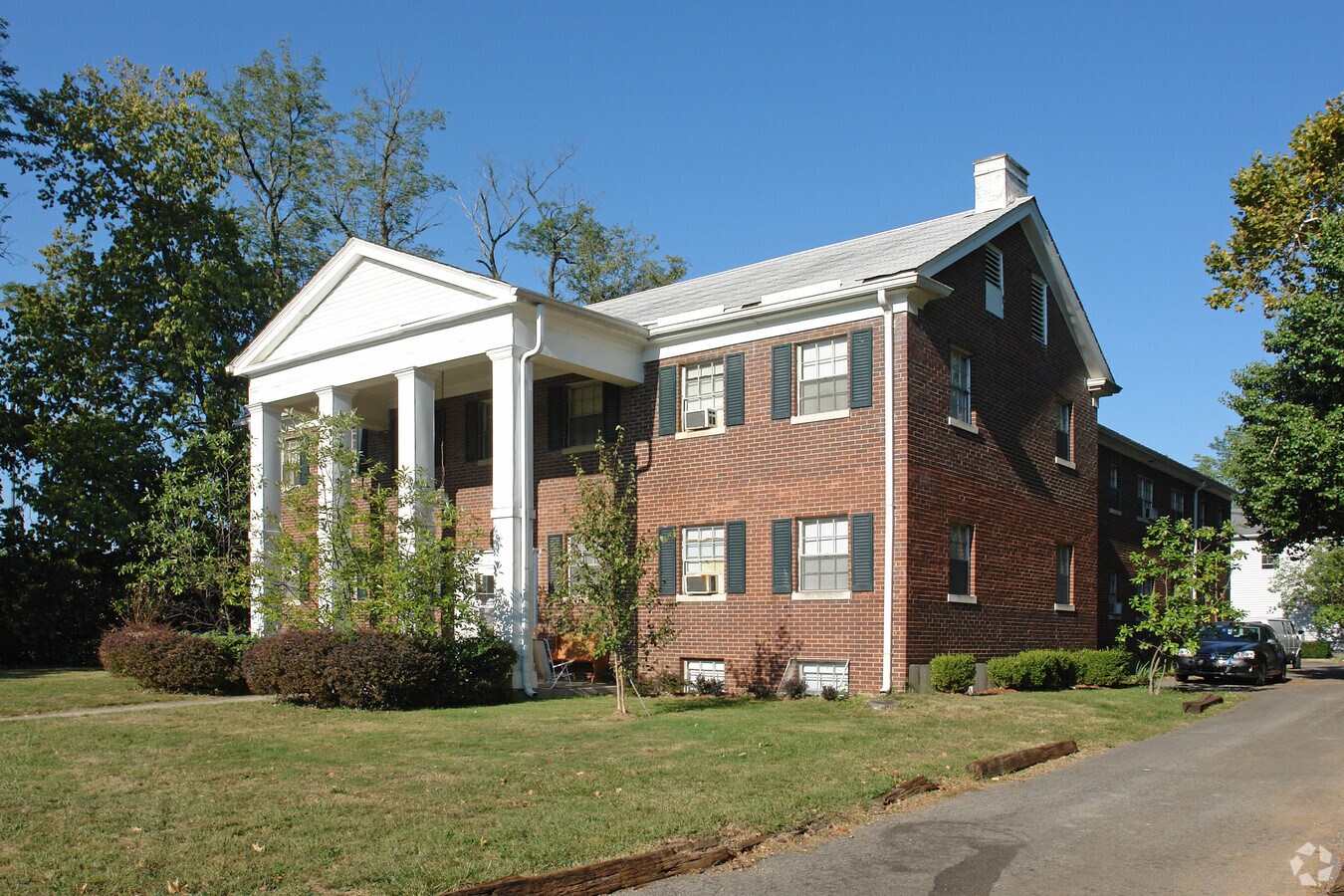 Photo - 310 Romany Rd Apartments
