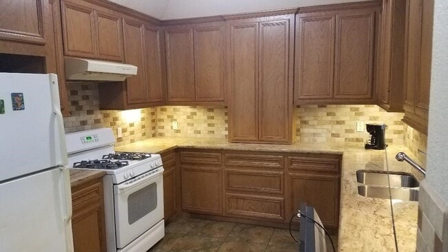 Photo - 8030 Darlington Dr