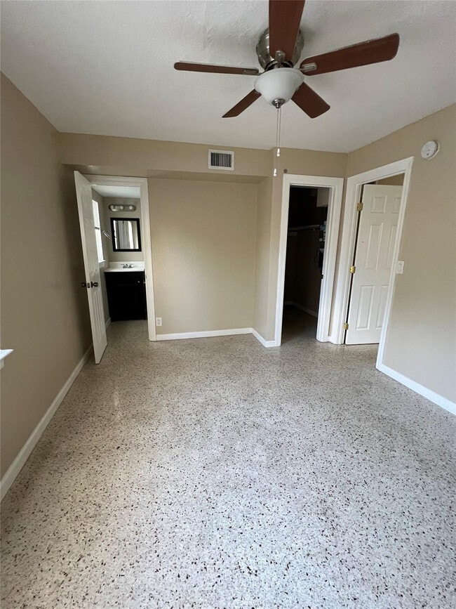 Photo - 1201 N E St Unit 2