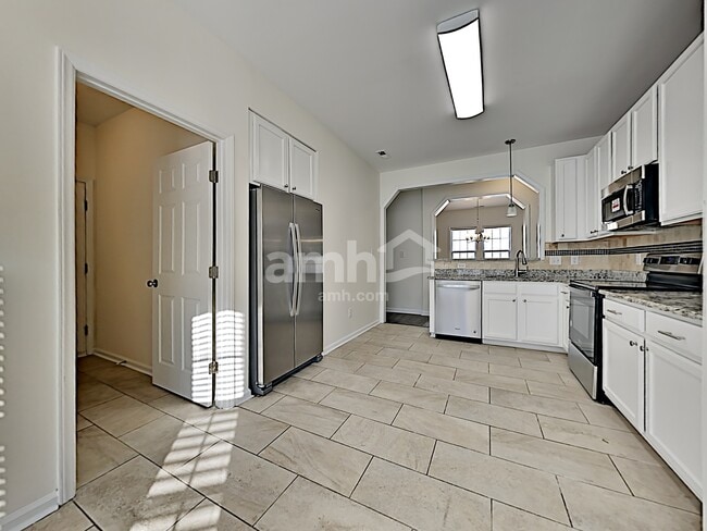 Photo - 8008 Willowglen Dr