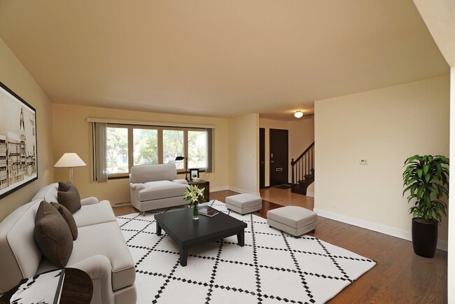 Photo - 737 Elder Ln