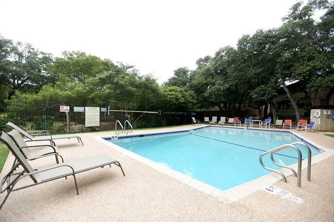 Photo - 8405 Bent Tree Rd Unidad 3412