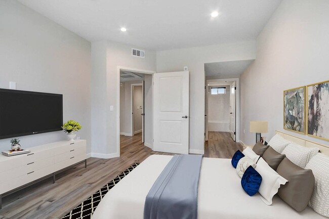 5501 Laurel Canyon Blvd