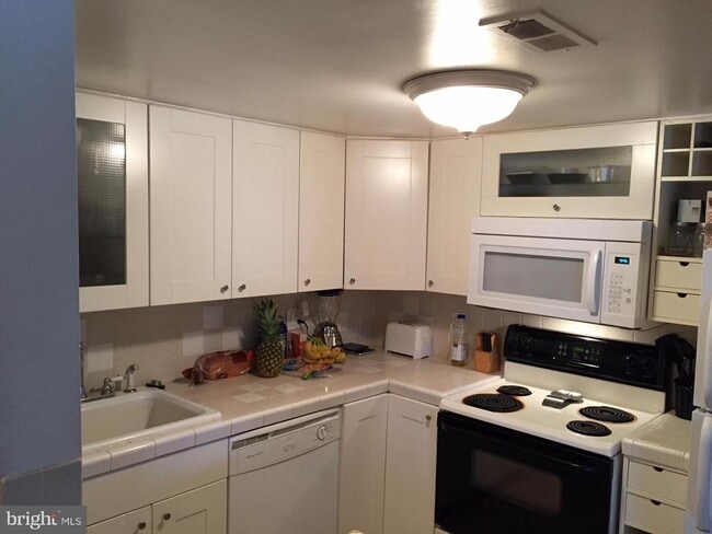 Photo - 10106 Campus Way S Unit 302