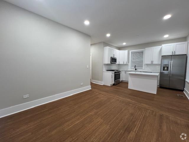 Building Photo - 2 bedroom in Chicago IL 60647 Unit CH1 Rental