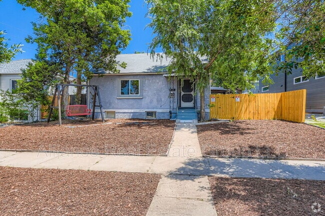 Building Photo - 2110 S Sherman St Rental
