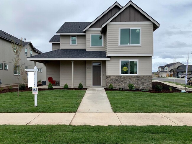 Large 4 bedroom in Redmond, new listing! ... - Large 4 bedroom in Redmond, new listing!  ... House