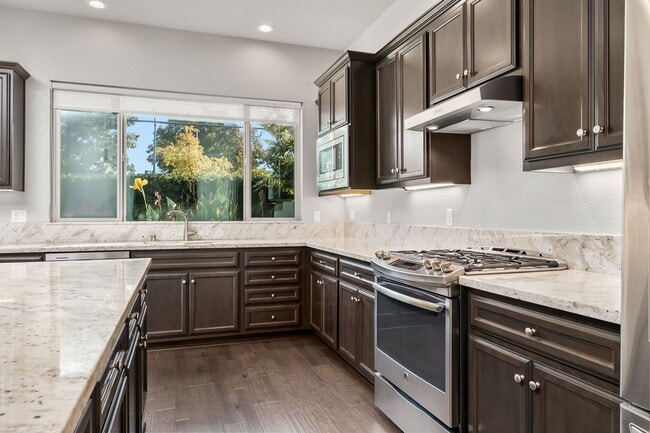 Photo - 8099 Traditions Ct