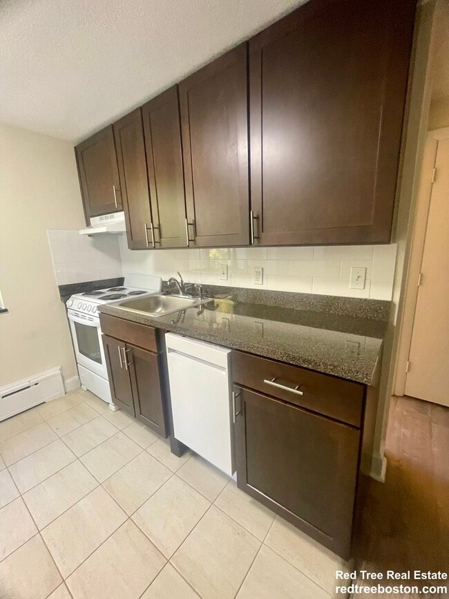 Photo - 15 Chester St Unit 23