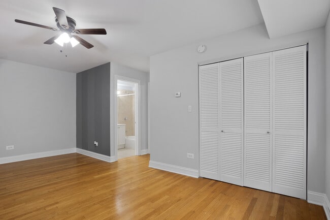 Photo - 7616 N Marshfield Ave