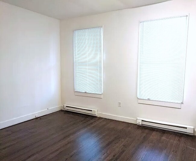 Main Bedroom 2 - 814 Ferry St Unit 1
