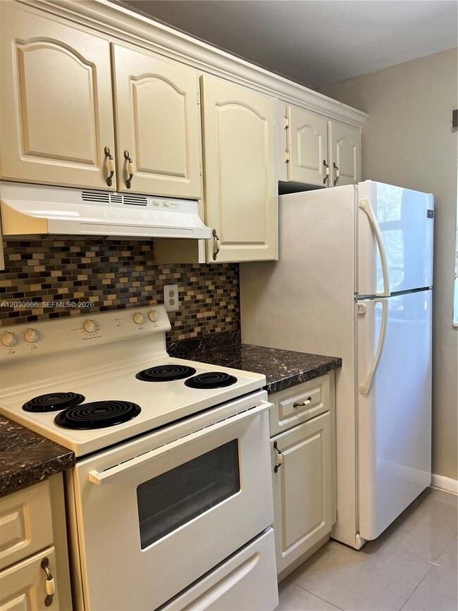 Photo - 15600 SW 80th St Unit L-212