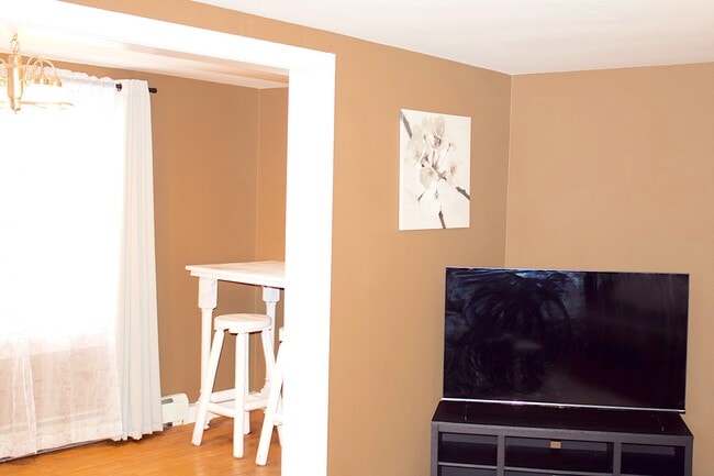 Photo - 400 E Lead St