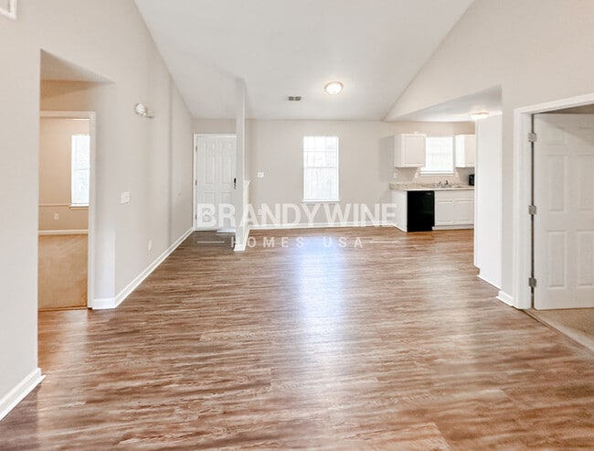 Photo - 1414 Waterton Trail