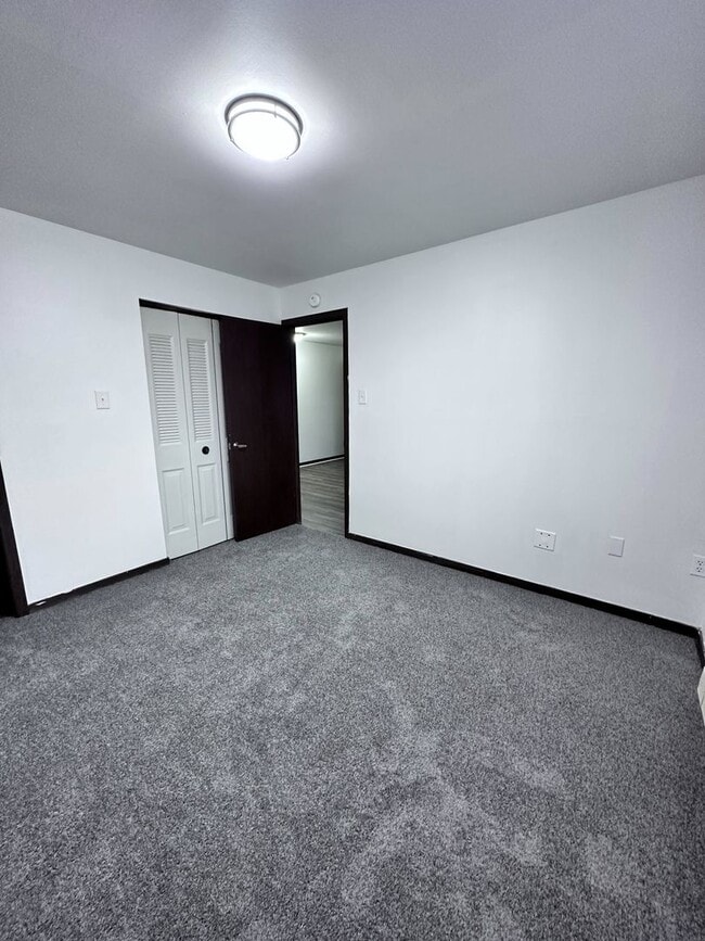 Photo - 1 Bedroom Apartment Available on January! ... Unit Jefferson Trace 8-46