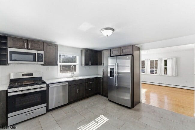 Photo - 549 Ewing Ave