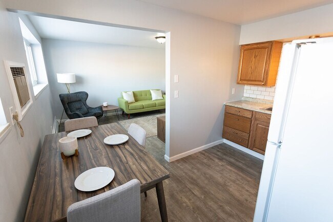 Photo - 2917 Harwick Dr Unit 4