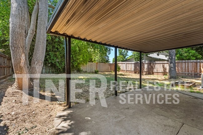 Photo - 8912 Lanier Way