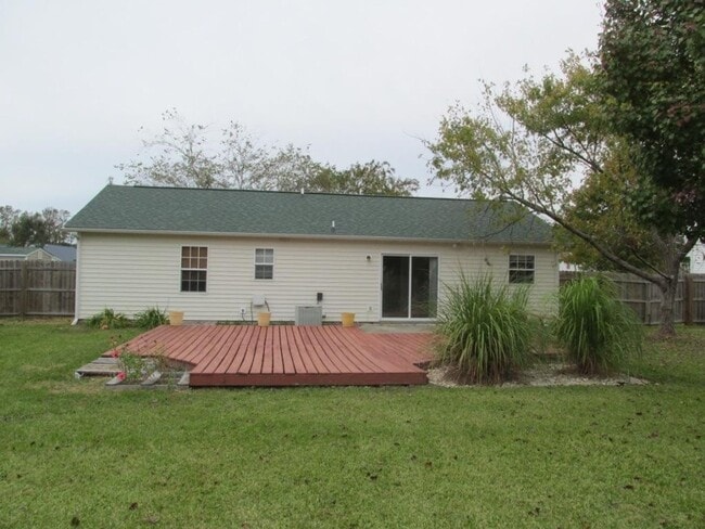 Photo - 1002 Birch Ct