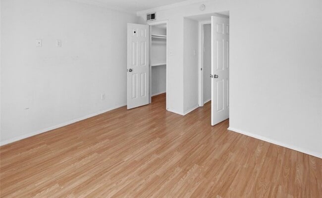 Photo - 4631 Wild Indigo St Unit 574