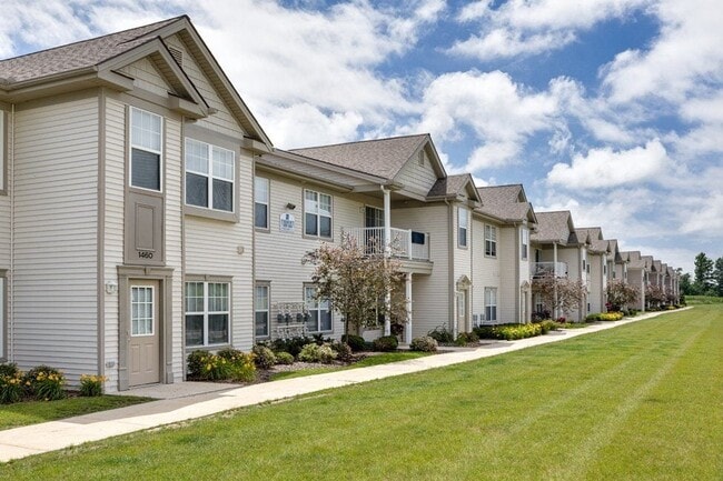 Cobblestone Court Apartments
