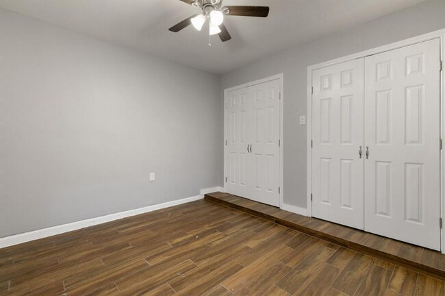 8814 Pine Forest Dr Unit Apartment