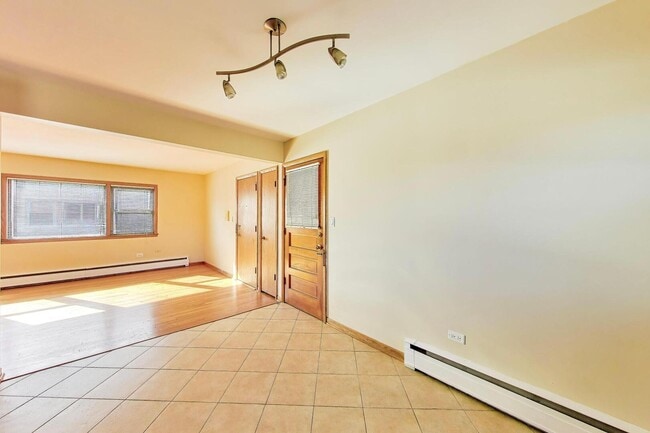 Photo - 6855 N Olmsted Ave Unit 1N