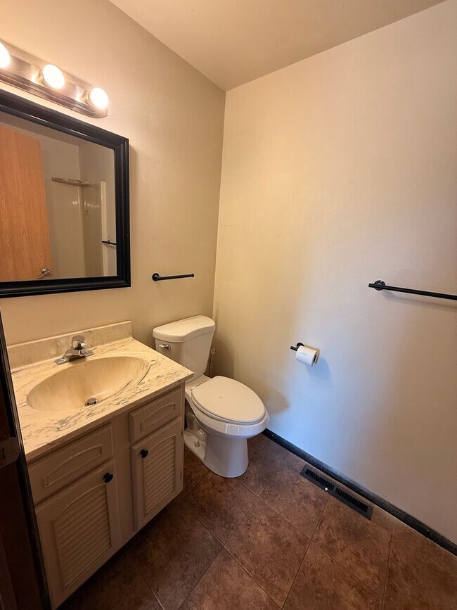 Photo - 2014 Sherri Ct Unit 101
