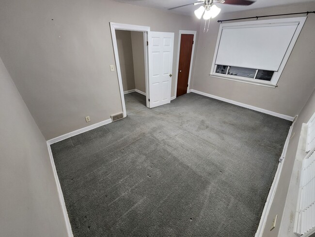 Photo - 900 E Illinois St Unit 2W