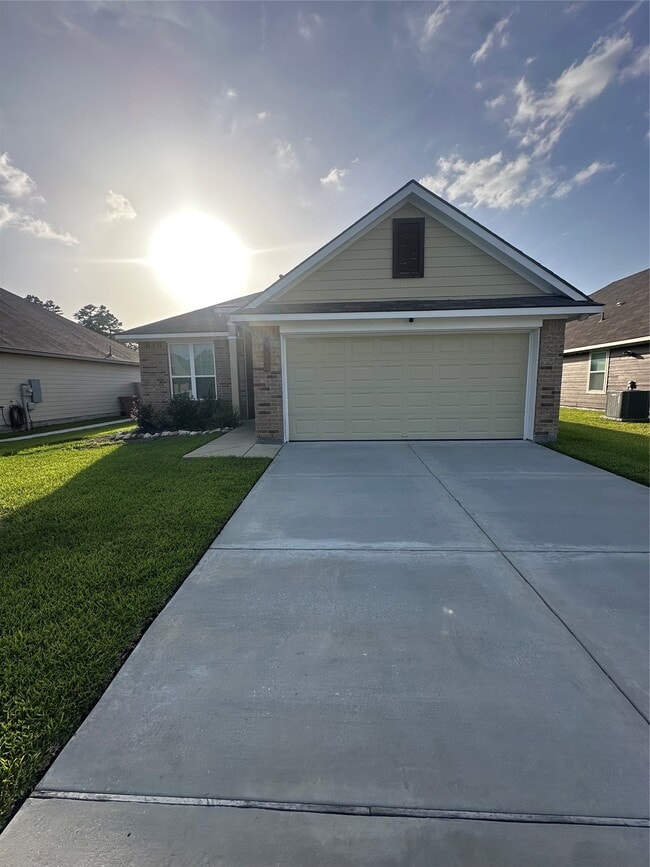 Building Photo - 112 Laurel Oak Dr