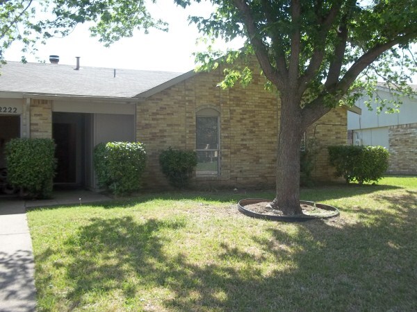 Building Photo - 2222 Windchime Dr