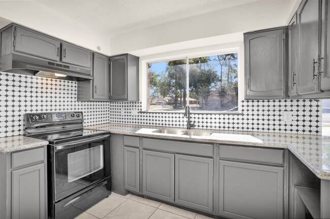 Photo - 2126 Millhouse Rd