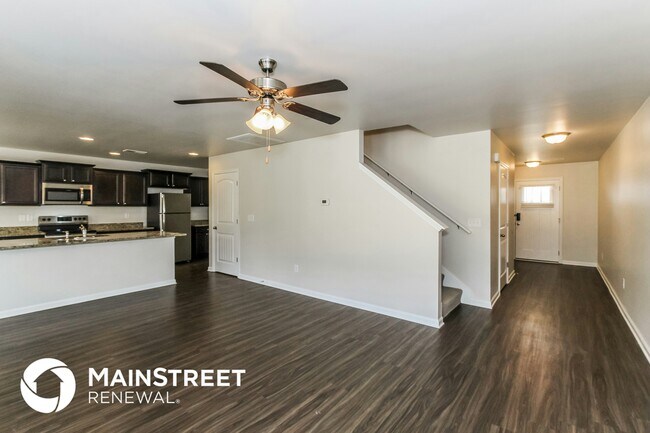 Photo - 577 Reading Ln