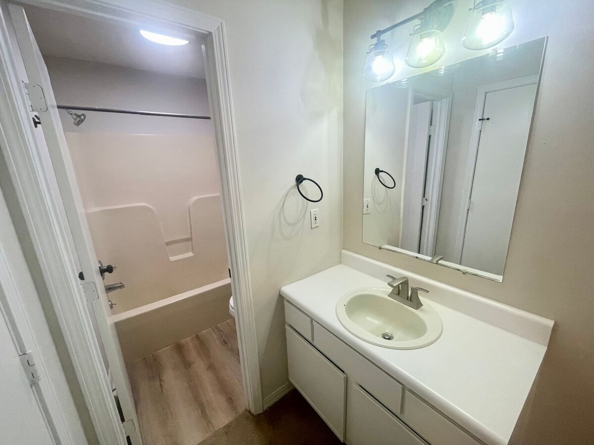 Photo - 1 bed 1 bath for rent in Flowood!! Unit 1