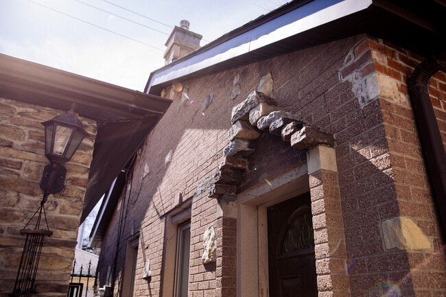 Photo - 3925 W Eddy St Unit Coach House